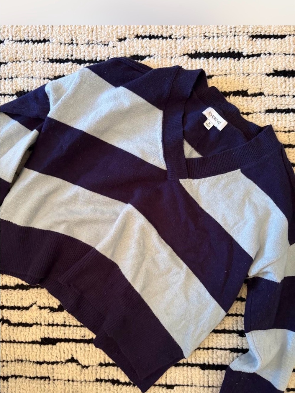 Evereve Wide-Striped V-Neck Sweater in Navy and Light Blue